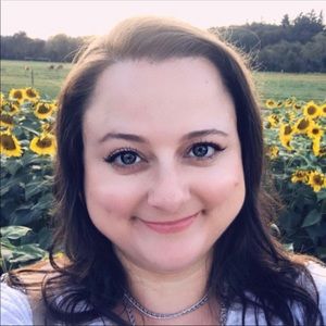 Meet your Posher, Christy